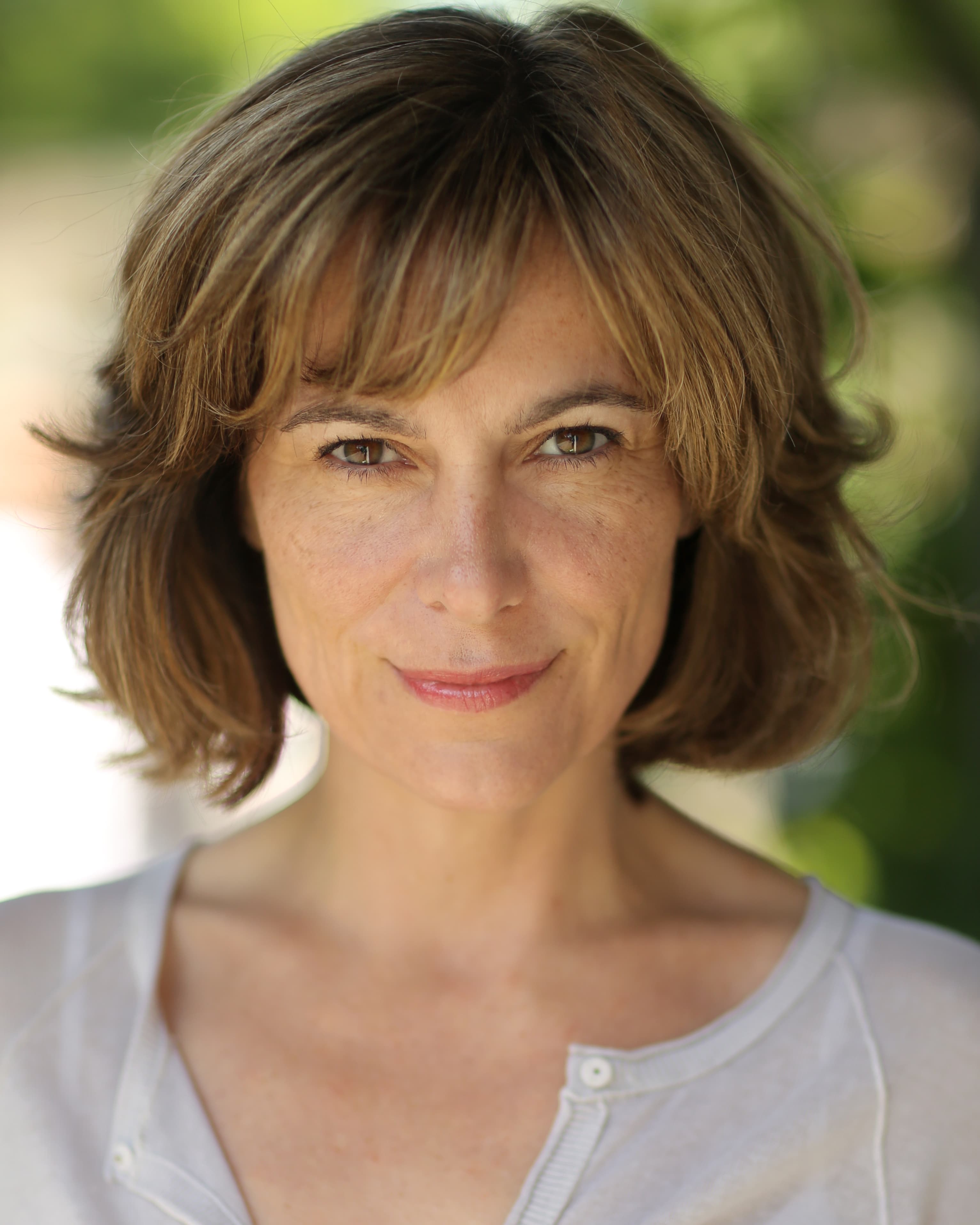 Fiona Dolman